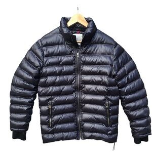 Moncler Grenoble  down puffer Men’s  jacket Black. Super nice !!!